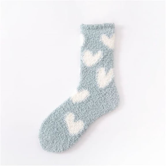 Women's Heart Print Coral Fleece Socks, Double Sided Plush Sleep Socks, Non-Slip Grip Ankle Socks, Cozy Home Wear, Soft Winter Bed Socks, Heart Pattern Design - Sky Blue