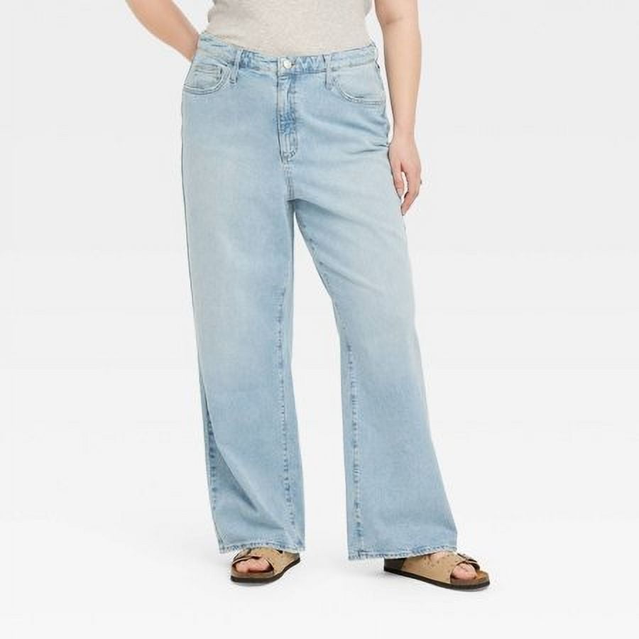 ★ ★ Women's High Rise Relaxed Fit Visual Wash D Women's High-Rise Wide Leg Jeans - Universal Thread™ Light