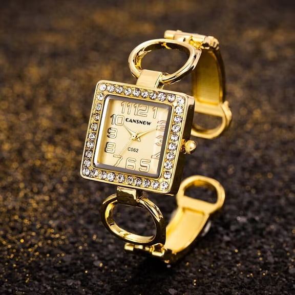 Women’s Luxury Crystal Square Bracelet Watch – Fashion Gold-Tone Quartz Wristwatch Elegant Jewelry Style
