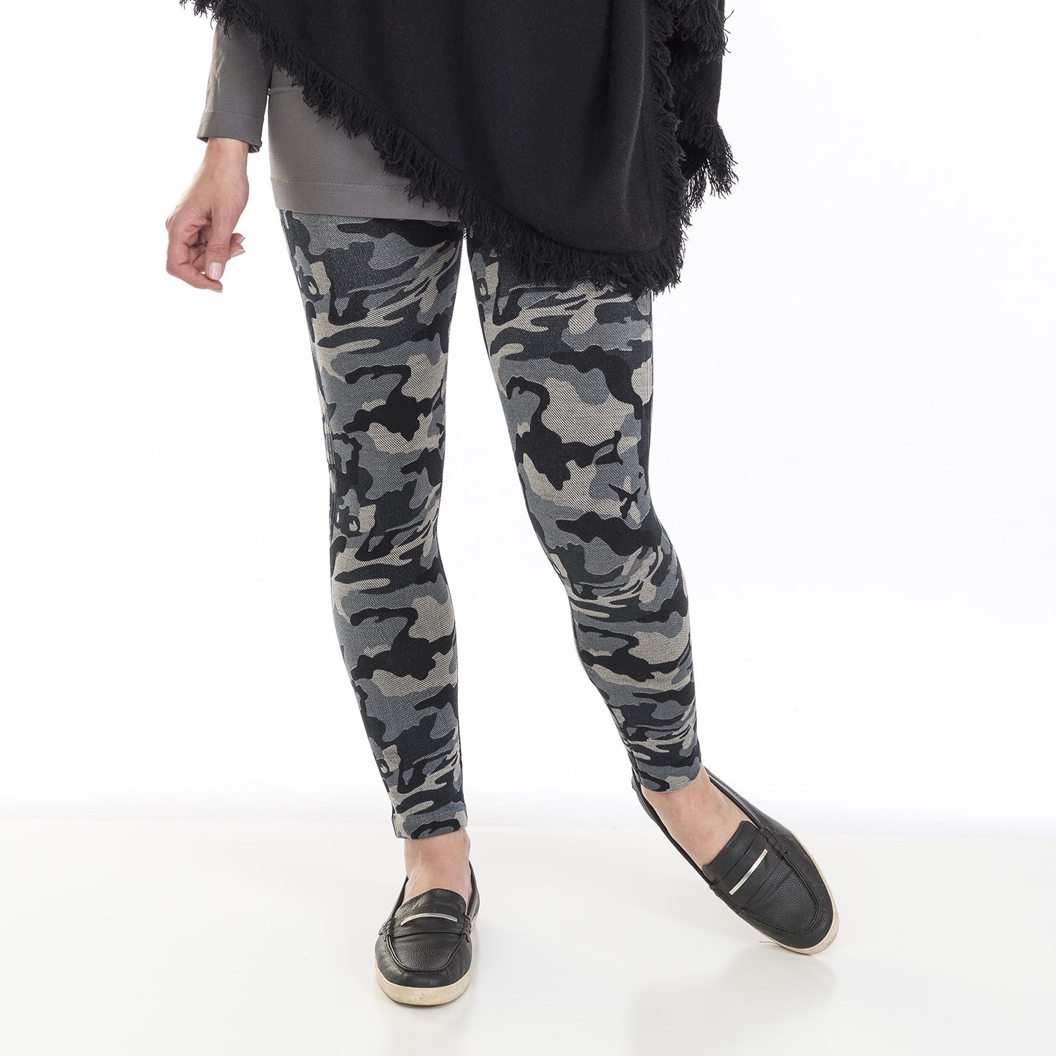 Women's Medium Black Camouflage Leggings by Howard's 