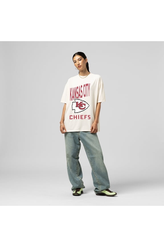 Women's Mitchell & Ness Cream Kansas City Chiefs Logo Rise Boyfriend T-Shirt