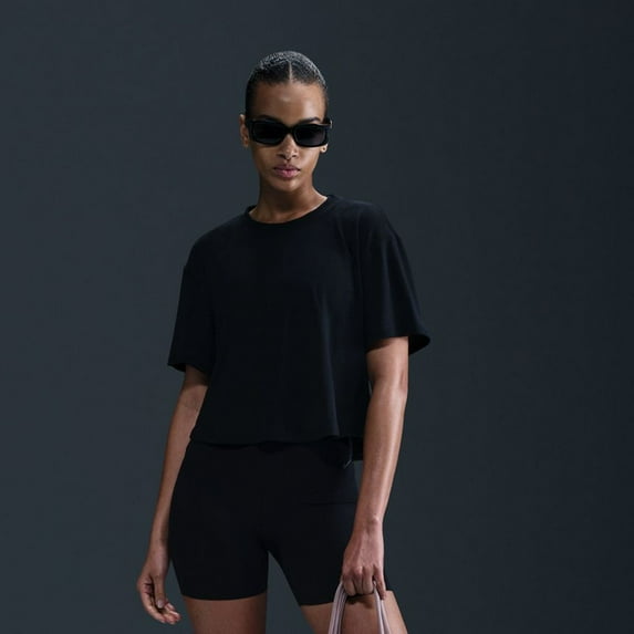 Women's Nike Relaxed Dri-Fit Cropped Top Color: Black Size: MEDIUM