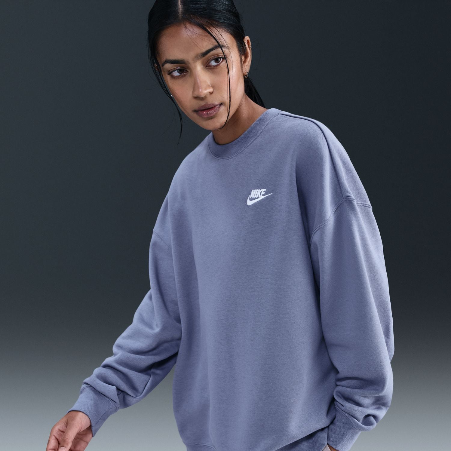 womens nike crewneck sweatshirts