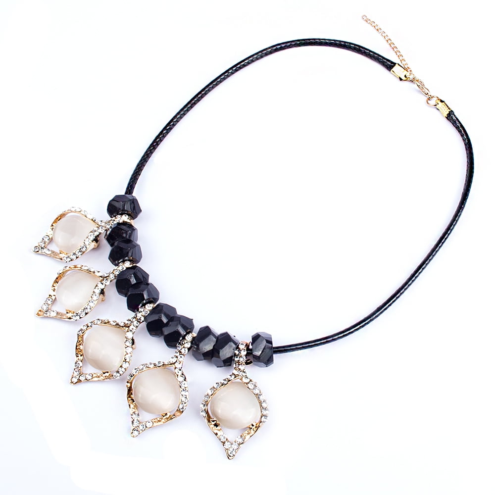 Women's Peach Crystal Necklace [Elegant Fashion Accessory][Single Piece]