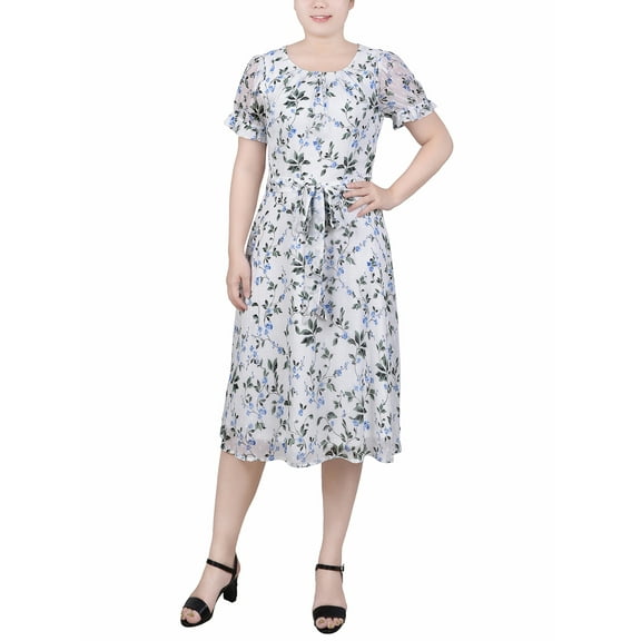 Women's Petite Short Sleeve Belted Swiss Dot Party Dress