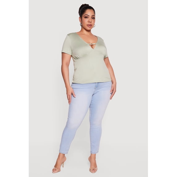 Women's Plus Size Metallic Detail Keyhole Top