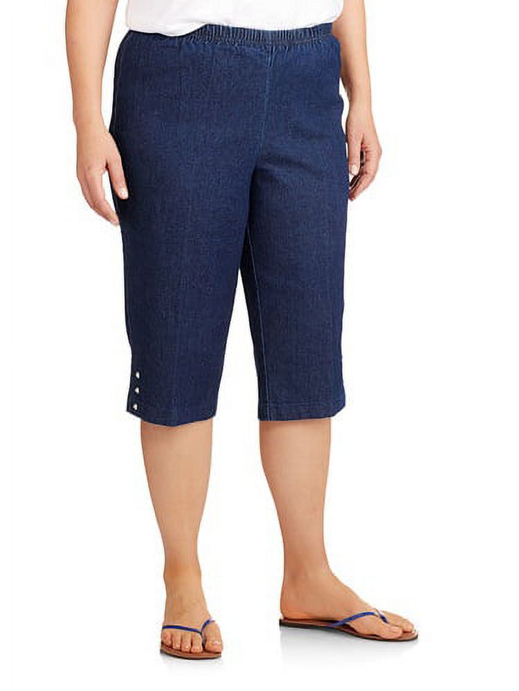 Women's PlusSize PullOn 17in Stretch Capri with Bling Details