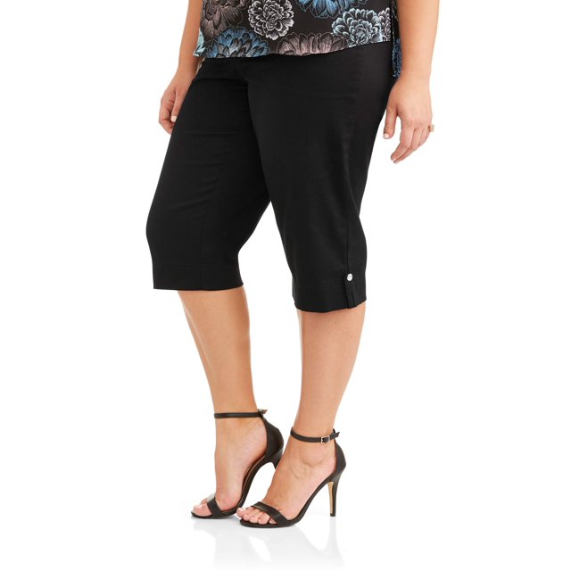 Women's PlusSize PullOn Bling Tab Capri