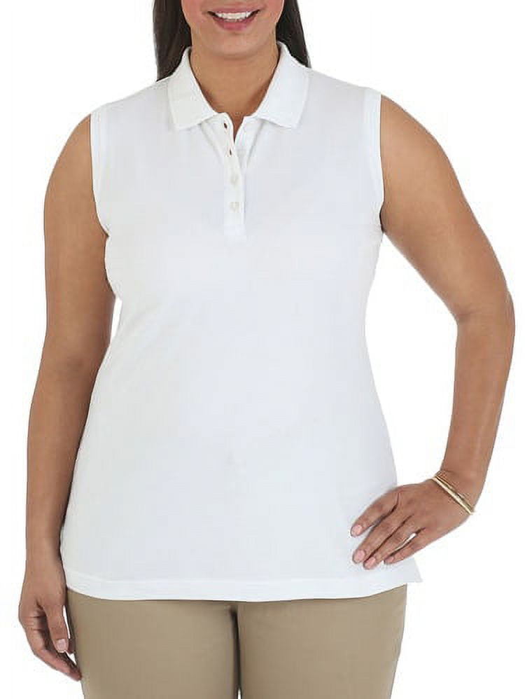 sleeveless knit shirt