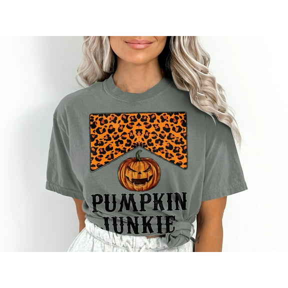 Women's Pumpkin Junkie Halloween Funny T-Shirt