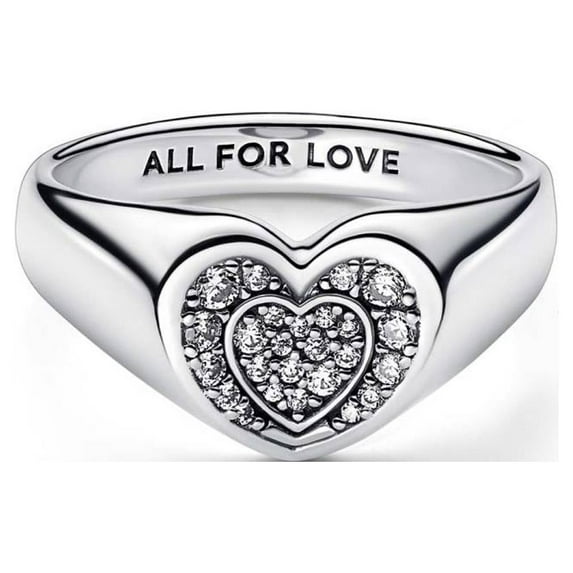 Women's Radiant Heart Pavé Signet Ring