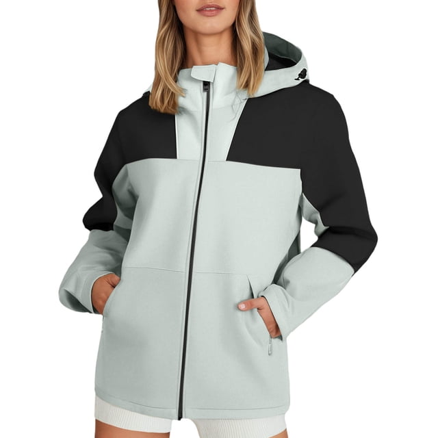 Women's Raincoats Lightweight Waterproof Windproof Windbreaker Rain Color Block Packable Outdoor Cargo Jackets Hooded with Pockets (Mint Green,M)