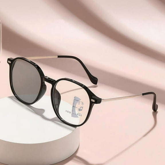 Women's Reading Glasses Square Round Shape Large Frame PC Metal Photochromic Multifocus Blue Light Blocking Readers for Women Magnification 3.5x,Black(Color changing & multifocal)