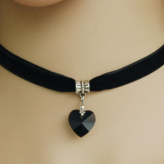 Women's Retro Velvet Band Short Necklace