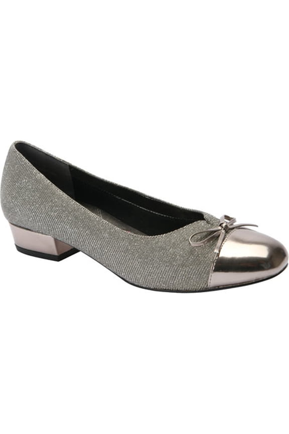 Women's Ros Hommerson Tawnie Pump Silver Polyurethane 9 N