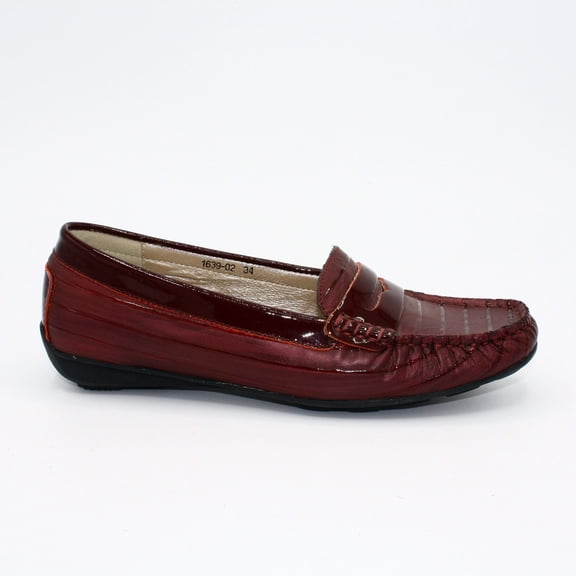 Women's Rounded Closed Toe Penny Loafer - 1936 Boutique Style 1639