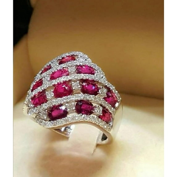 Women's Sapphire Micro Inlaid Zircon Rose Red Diamond Ring
