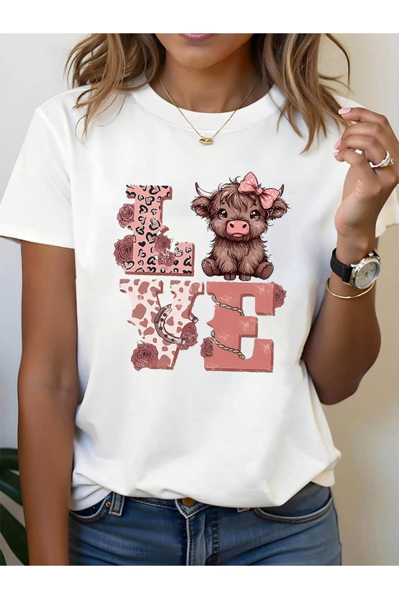 Women's Scottish Highland Cow "LOVE" Print T-Shirt - Short Sleeve Crew Neck Casual Top with Cute Scottish Design, Spring Summer Blouse for Scottish-Themed Events & Casual Attire