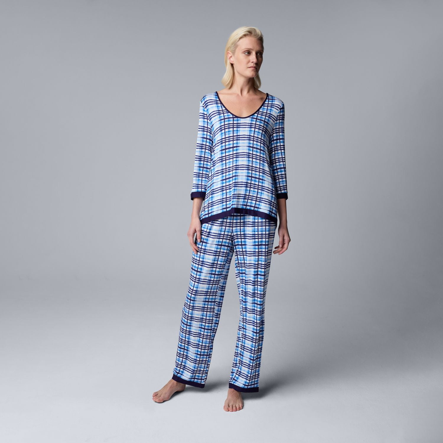 Women's Simply Vera Vera Wang 3/4 Sleeve Pajama Top \u0026 Pajama Pants Set  Color: Peri Ditsy Size: XX LARGE - Walmart.com