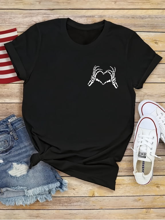 Women's Skeleton Hand Heart Pocket Graphic T‑Shirt, Gothic Spooky Short‑Sleeve Crew‑Neck Casual Summer Layering Tee
