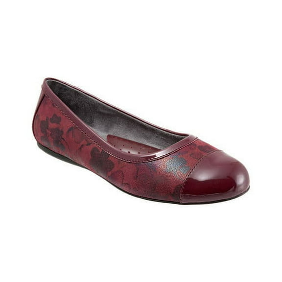 Women's SoftWalk Napa Flat
