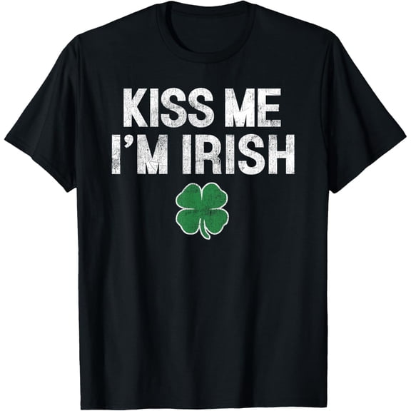 Women’s St Patrick’s Day Graphic T-Shirt – “Kiss Me I’m Irish” Funny Short Sleeve Tee