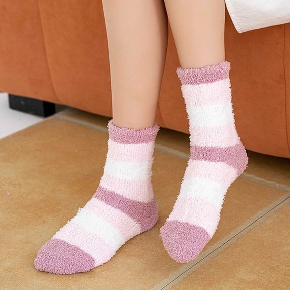 Women's Striped Coral Fleece Socks, Thickened Non-Slip Slipper Socks, Warm Winter Bed Socks for Lounging, Floor Socks for Indoor Relaxation