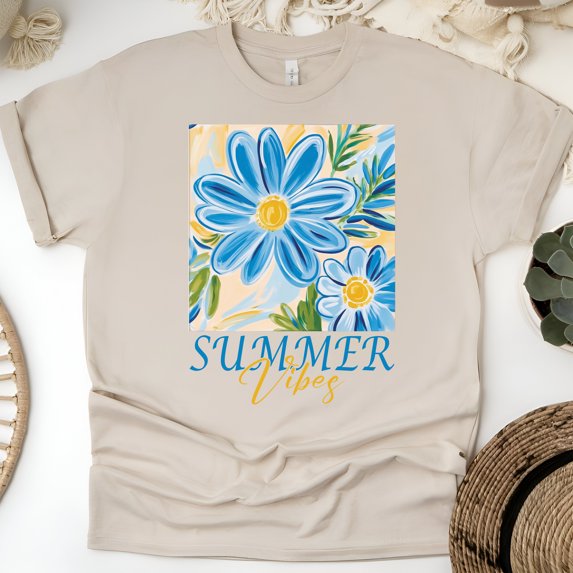 Women’s Summer Vibes Daisy Flower T-Shirt, Blue Floral Art Graphic Tee, Sand, Size M