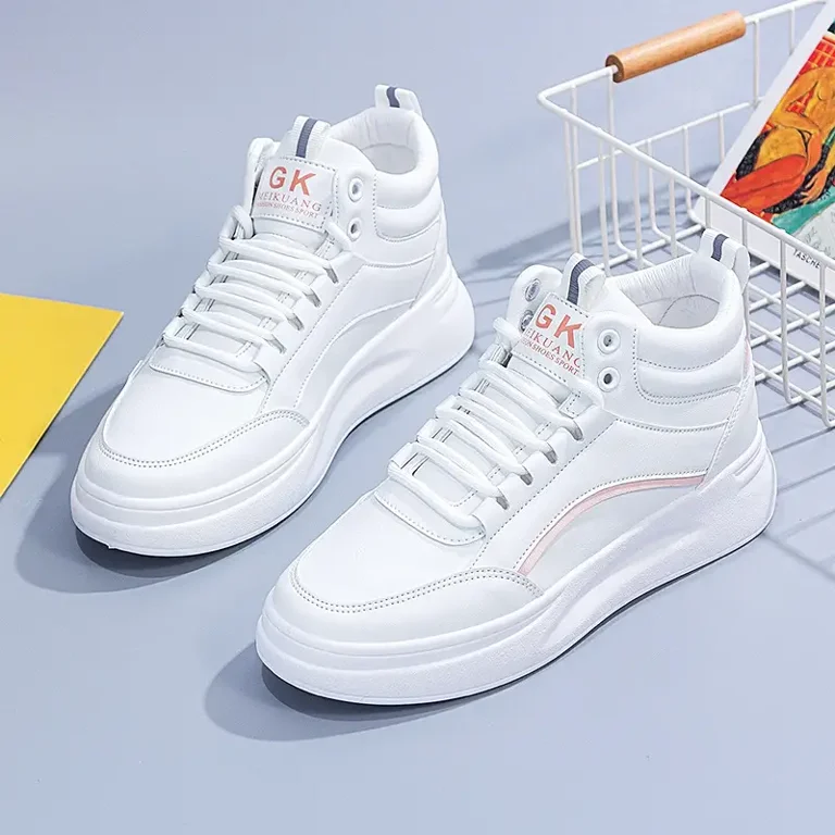 The latest collection of white skate sneakers & skateboard shoes for men