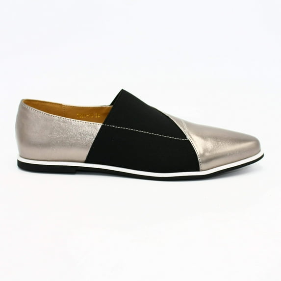 Women's Two Toned Slip-On loafer - 1936 Boutique Style 7001-18
