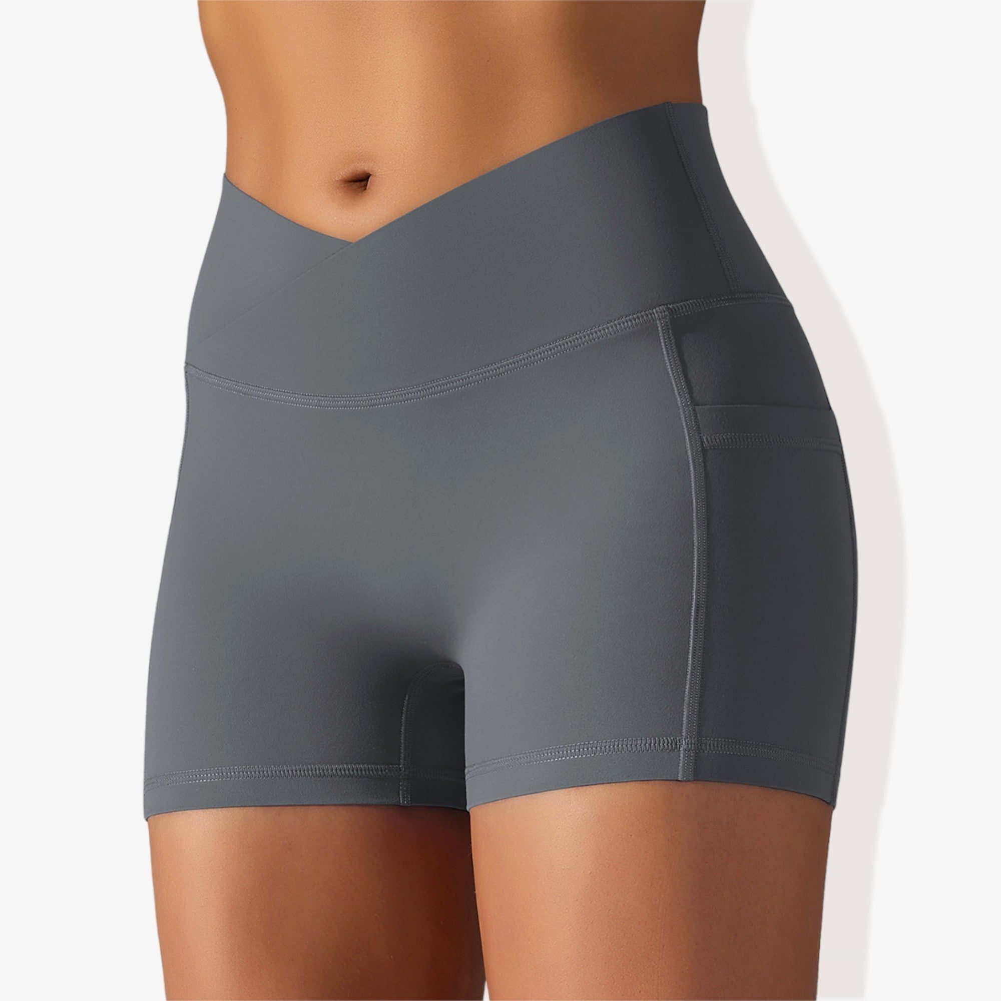 最終値下げ　On court shorts XL 未使用 メンズ Court Shorts | On 日本