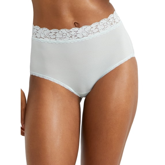 Women's Vanity Fair 13281 Flattering Lace Brief Panty (Softest Jade 9)