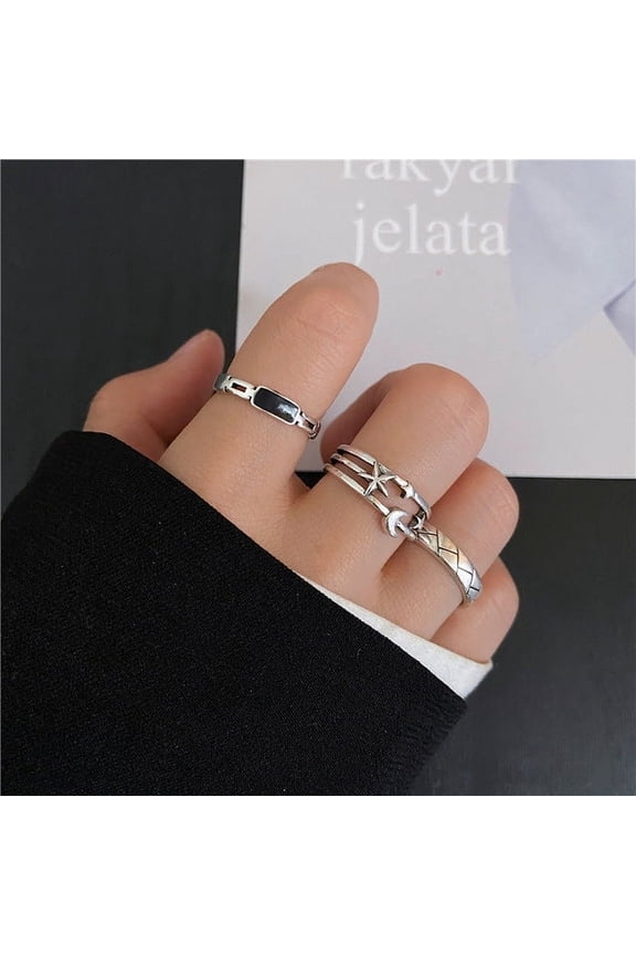 Womens Gold Plated Solitaire Ring Spade Geometric Chain Design European Fashion Jewelry Gift for Her Card Game Poker