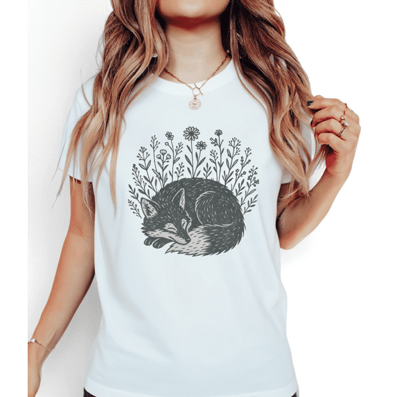 Women's White Sleeping Fox With Wildflowers Print Tshirt Nature Theme Graphic Tees Casual Nature Lover Shirts Trendy Everyday Tops S-5XL
