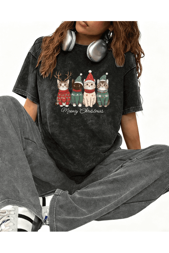 Women's cotton Washed Black S-5XL Graphic T-Shirt, Meowy Christmas Cat Print Top, Casual Short Sleeve Festive Tee for Pet & Holiday Lovers