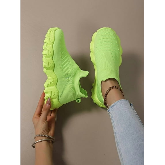 Women's slip-on casual sports shoes