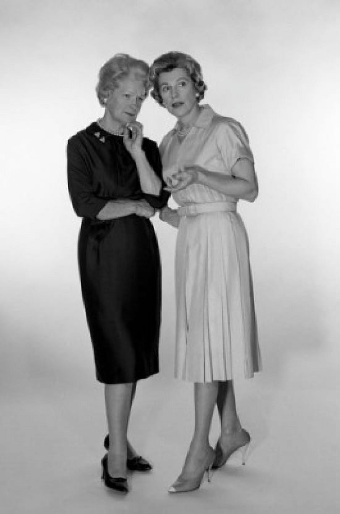Women talking studio shot Canvas Art - (18 x 24)