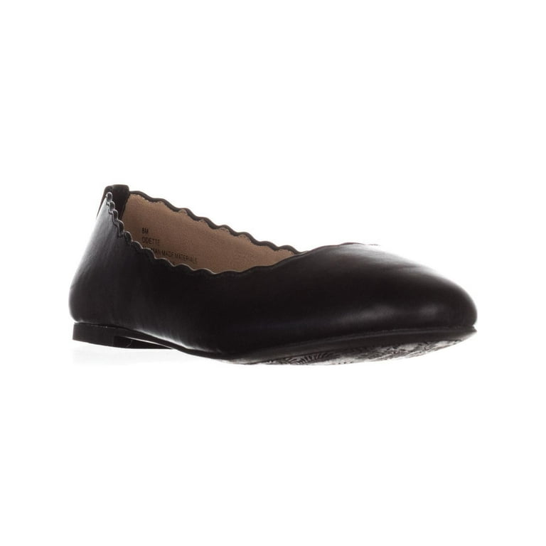 Scalloped edge store ballet flats