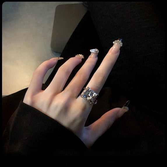 Womens Alloy U Shaped Index Finger Ring With Pearl Bow Design Electroplated Silver Finish Jewelry Trendy Piece
