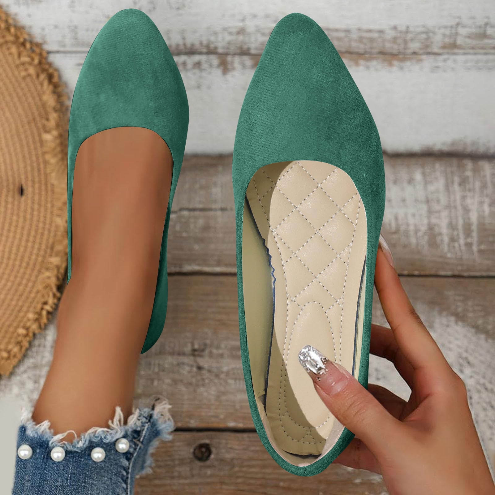 black dress with mint green shoes Street Style: An All-Green Look For Spring (Le Fashion)