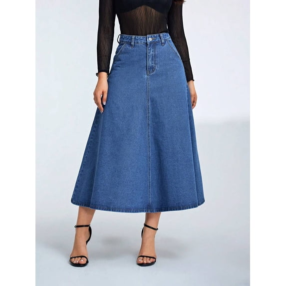 Womens Medium Wash A-Line Denim Skirt With Pockets