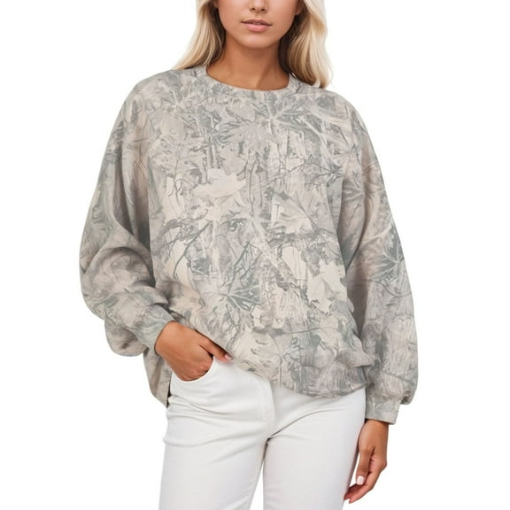 Womens Oversized Camo Sweatshirts Maple Leaf Camouflage Print Crew Neck Long Sleeve Blouses Casual Fall Outfits Relaxed Fit Tunic Tops