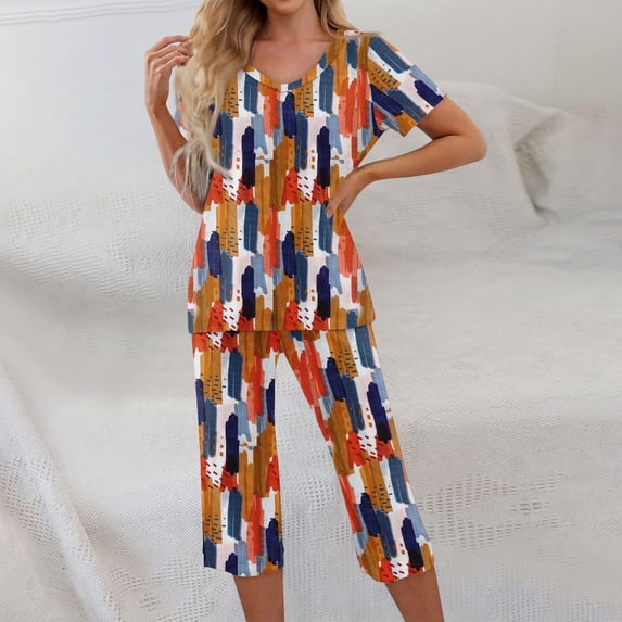 Womens Pajama Set 2026 Lounge Vintage Floral Printed Plus Size Short Sleeve and Capri Trousers Sets with Pockets
