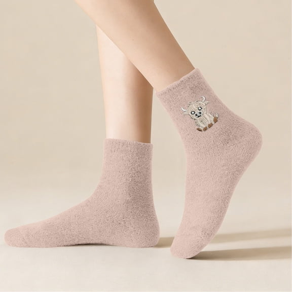 Womens Pink Highland Cow Fuzzy Socks, Cozy Non-Slip Ankle Socks, Cute Plush Animal Slipper Socks for Women, Lounge Socks Christmas Gift,Size Free Size