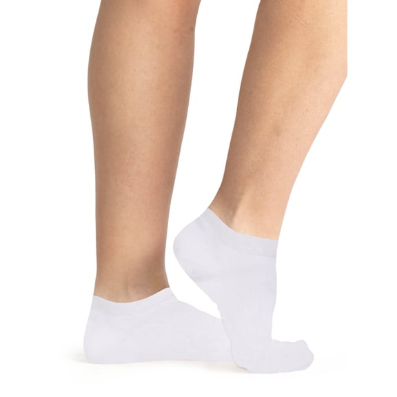 On The Go Womens Supersoft Socks White 2 Pair