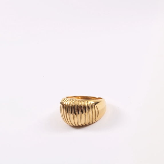 Womens Titanium Steel Ring Gold Geometric Index Finger Ring Fashion Retro Lantern Design Jewelry Gift for Her