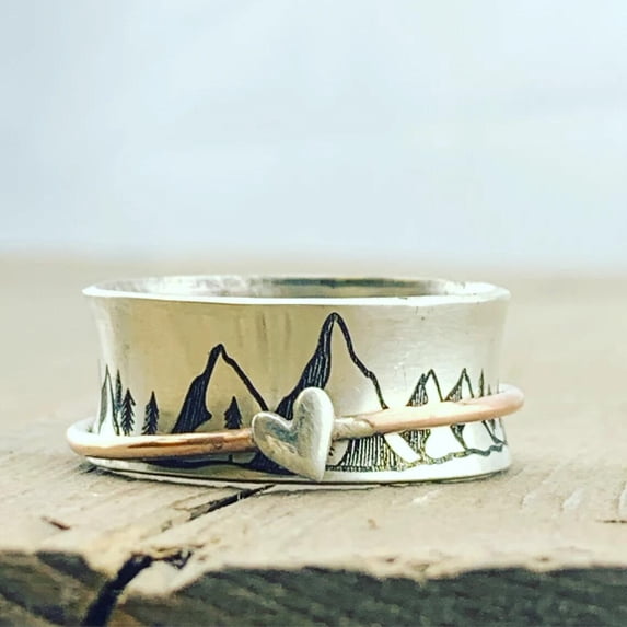 Womens Two Tone Alloy Rotating Heart Ring European Fashion Mountain Peak Design Band Ring Stress Relief Ring Fashion Jewelry Gift for Her