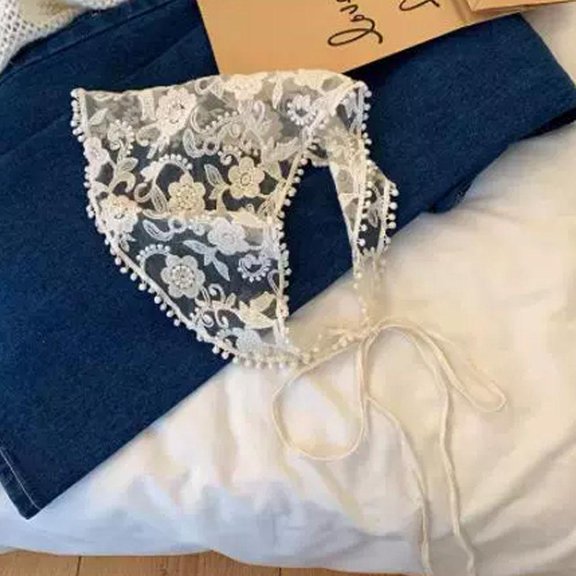 Womens White Lace Headband Cute Triangular Headband Sweet Temperament