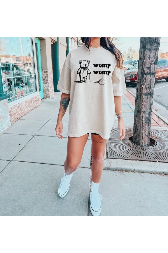 Womp Funny Retro Meme Bear Sayings Graphic T-Shirt