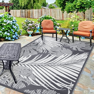 Hampton Bay Tropical Palm Leaves Black 5 ft. x 7 ft. Indoor/Outdoor Area Rug